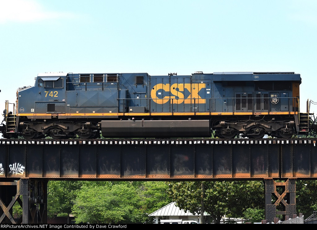 CSX 742